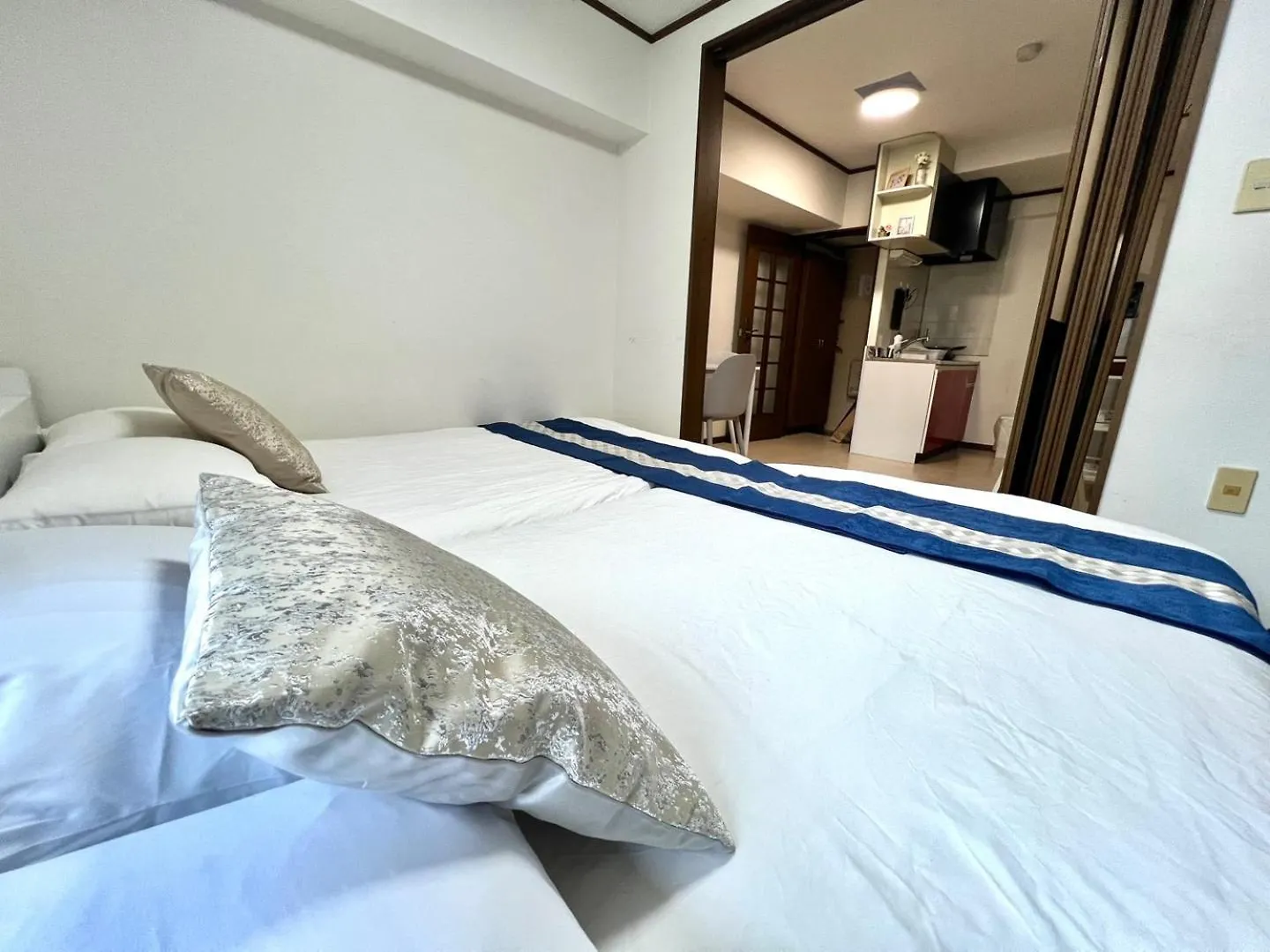 4인가능 난바역 한 정거장 지하철역 2분 Royal507 Apartment Osaka